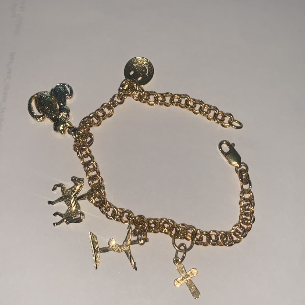 14k Italy Aurafin Solid Gold Bracelet with 5 14k Gold Charms 6g